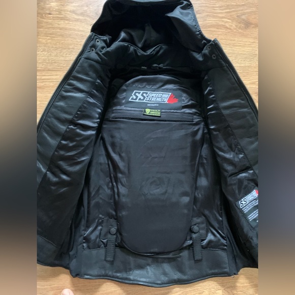 Speed and Strength Women’s Motorcycle Vest - Picture 6 of 7